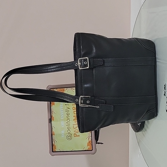 Coach Hampton Black Leather F11201 Shoulder/medium Tote Bag 🦨🍂🍁🦨 - Picture 1 of 16